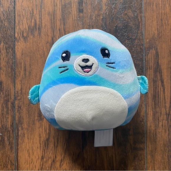 Squishmallows Noah the Seal - Picture 5 of 7